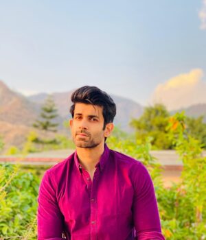 Namik Paul Instagram - Staying in because of a citywide Sunday lockdown which should achieve...something 🤔 Corona has gone from numbers and statistics to names and friends for me, and that seems to be the case for a lot of people. 

There are good reasons to step out, and not so good reasons, and most of us are smart enough to know which is which 🙏🏼 Let’s stop waiting for the help which anyway seems unlikely to arrive, and do our part. Wonderfully, just that much can make a massive difference. I hope all of you stay safe, take care 🙌🏼❤️