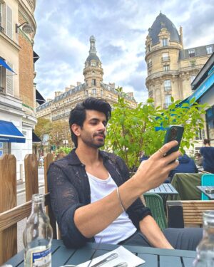 Namik Paul Instagram - I don’t know about love, but Eiffel for Paris 🤓😜 Travel plus next to no phone network has been a wonderful break of routine. Only downside, I missed thanking a lot of you personally last week. So before I start running around again, I just want to thank each and every one of you for your wonderful wishes ❤️🤗 And I’ve got a lot more to show you, so stay tuned 🙏🏼