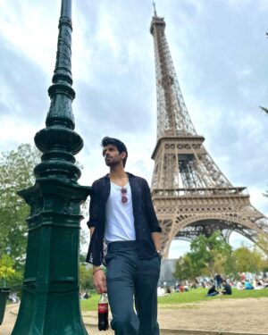 Namik Paul Instagram - I don’t know about love, but Eiffel for Paris 🤓😜 Travel plus next to no phone network has been a wonderful break of routine. Only downside, I missed thanking a lot of you personally last week. So before I start running around again, I just want to thank each and every one of you for your wonderful wishes ❤️🤗 And I’ve got a lot more to show you, so stay tuned 🙏🏼