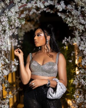 Nancy Isime Instagram - Disco & Diamonds for my SharBae ‘s Bridal Shower💎 

Outfit: @2207bytbally 
Hair: @mizwanneka 
Makeup: @bibyonce 
Photographed By: @bodunrin_photography 
Edited by: @officialphotofreak