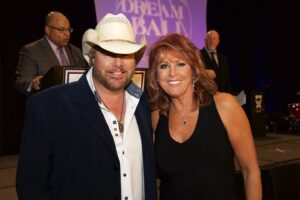 Nancy Lieberman Instagram - Rest In Paradise my dear friend. 

You said it best in one of our last conversations “God’s in the front seat with me, I’m just the passenger” 

Grief is the price we pay for love ❤️