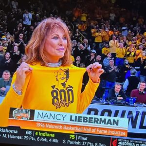 Nancy Lieberman Instagram - From one generation to the next... Keep advancing the game. #NextUp
