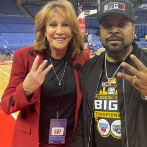 Nancy Lieberman Instagram - London for the @thebig3 Championship 🇬🇧💂‍♂️

#NBA #WNBA #LadyMagic #Basketball #WomensBasketball #TheBig3 #HallOfFame #WomensSports #WomenInSports