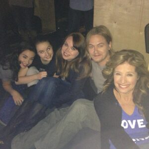 Nancy Travis Instagram - Lovin my LMS fam @akaamandafuller @mollyjmccook @mollyephraim @kaitlyndever @stophsanders @officialjonathanadams @kristamarieyu @lastmanstandingfox