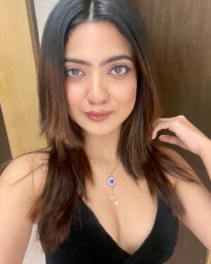 Nandana Varma Instagram - Just me 🖤