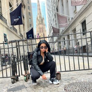 Nandini Rai Instagram - On the streets on #newyork !

#vacay #streetstyle #photoshoot #wallstreet #nyc 🩷