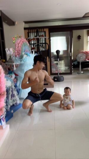 Nannakun Pakapatpornpob Instagram - 🦍🐒