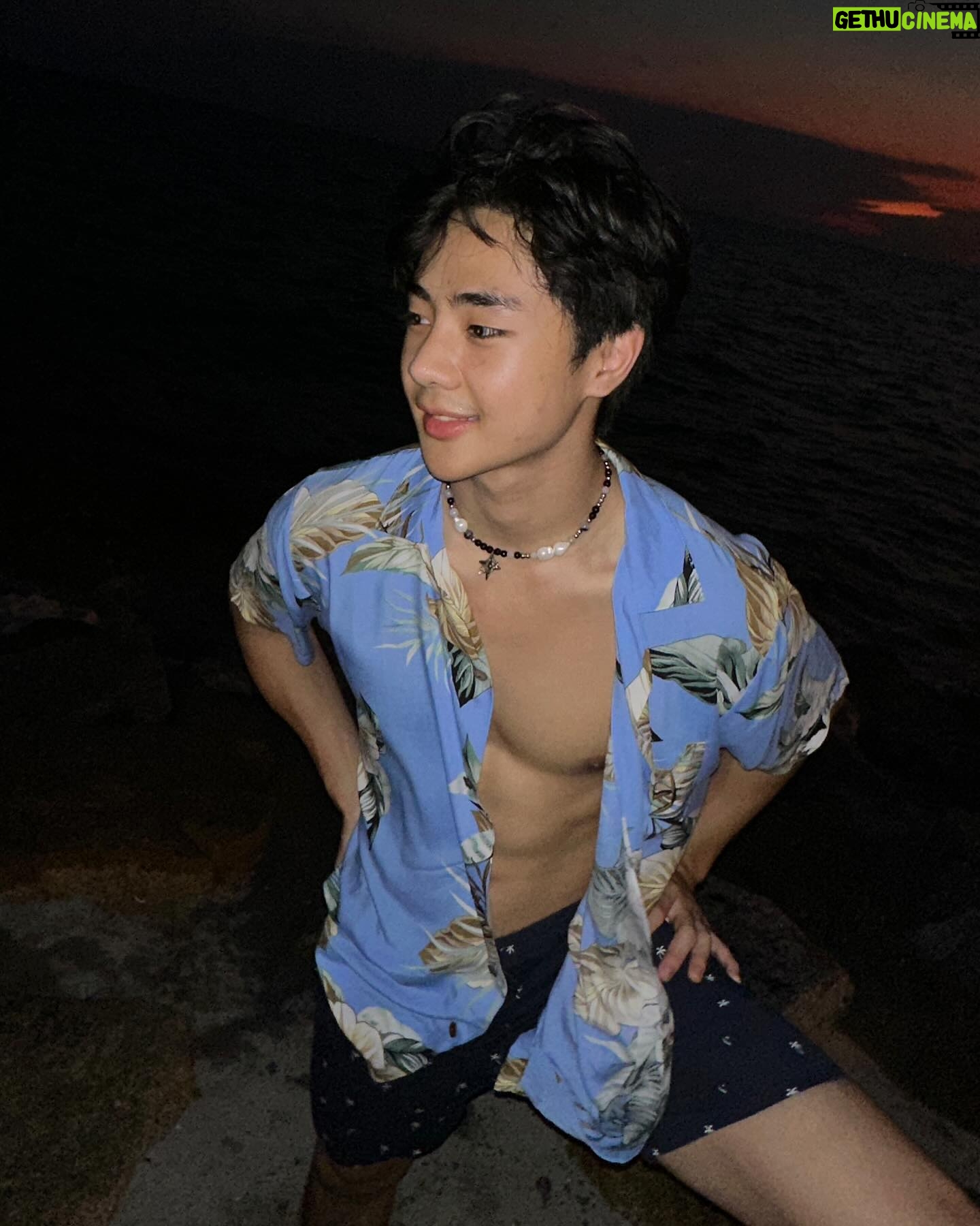 Nannakun Pakapatpornpob - 195K Likes - แดดร้อนจัง เฮ้ยอะไรอะ หูวว ว้าวววว