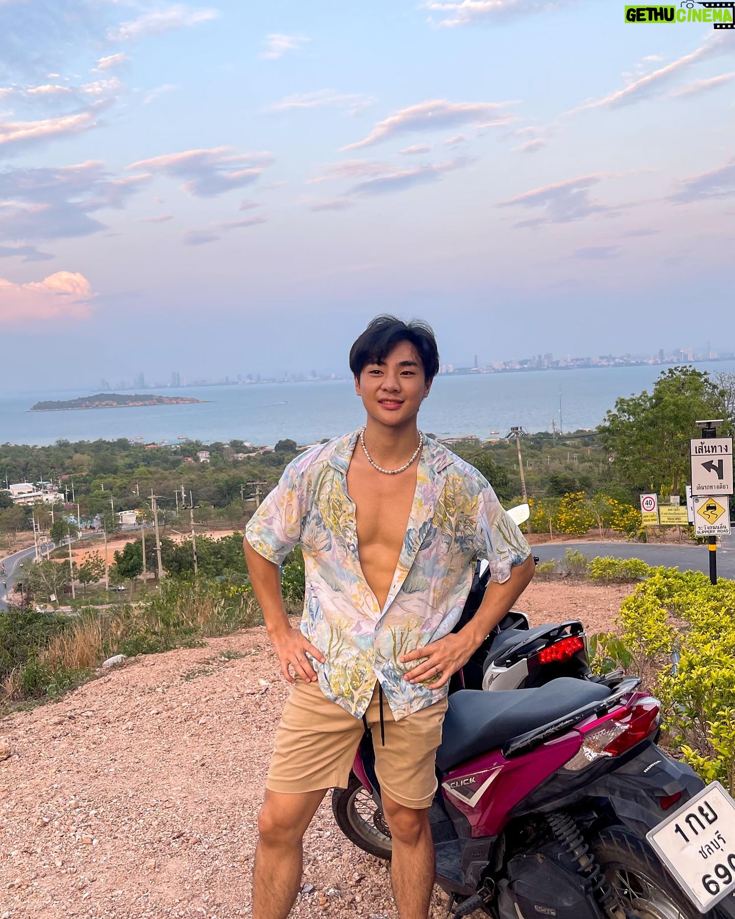 Nannakun Pakapatpornpob - 170.7K Likes - Around the island we goooo🏍️