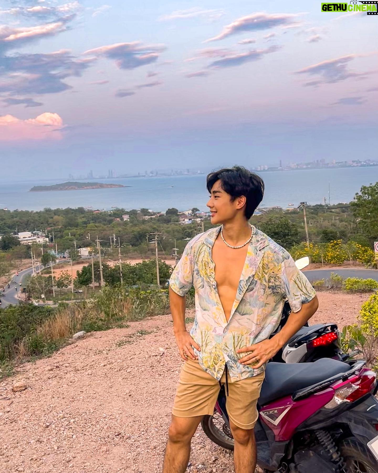 Nannakun Pakapatpornpob - 170.7K Likes - Around the island we goooo🏍️