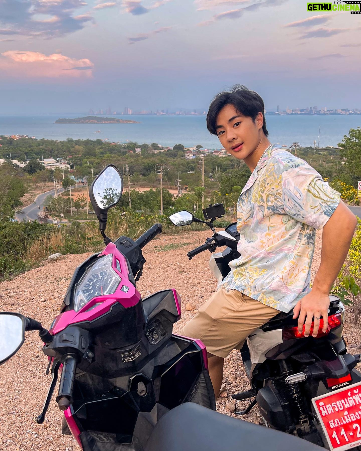 Nannakun Pakapatpornpob - 170.7K Likes - Around the island we goooo🏍️