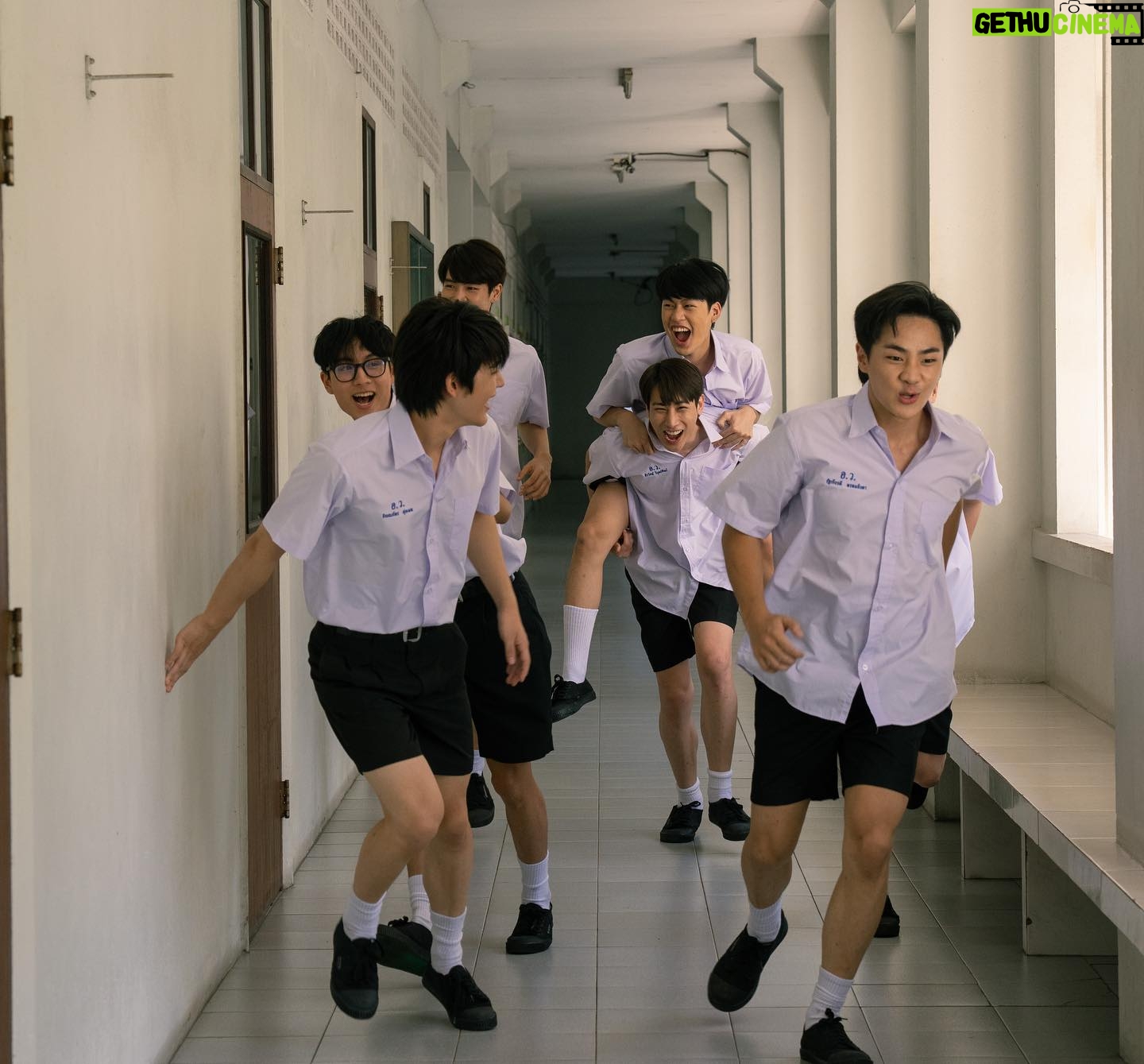 Nannakun Pakapatpornpob - 177.1K Likes - ไปโรงเรียนกันเถอะ🚌 #dff_ep9