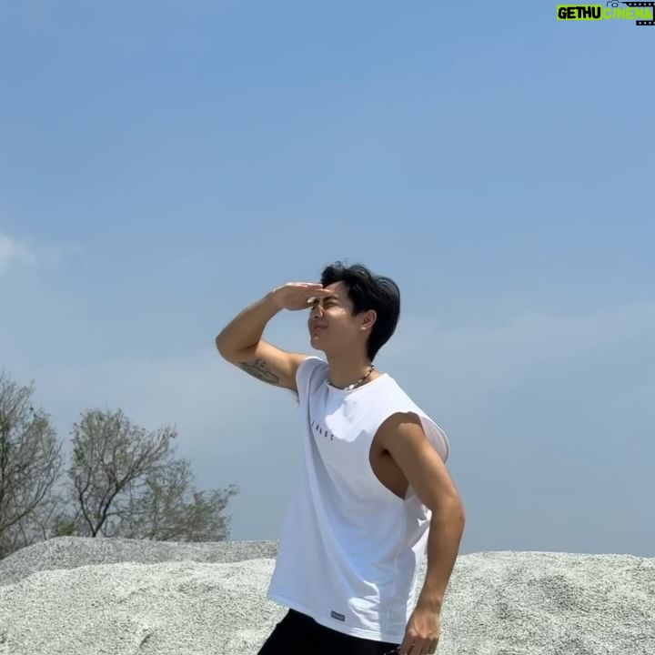 Nannakun Pakapatpornpob - 195K Likes - แดดร้อนจัง เฮ้ยอะไรอะ หูวว ว้าวววว