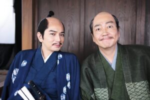 Nao Omori Instagram - ⁡
⁡
小牧長久手の戦いの頃の現場にて。
懐かしい。。。
たった数ヶ月前なのに。。
⁡
「どうする家康」
本日32話、ご覧くだされ！！
⁡
photo by Ieyasu & 私が写ってるのは恐らく平八郎か彦右衛門
⁡
#どうする家康
#こんなに家臣がいっぱい
#1番元気だった頃だな
#懐かしい。。
#左から
#松本潤
#大森南朋
#山田裕貴
#板垣李光人
#杉野遥亮
#松山ケンイチ
#音尾琢真
#岡部大
#小手伸也
#松重豊
#なんて豪華な✨