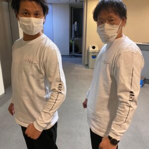 Naoki Inada Instagram - 後輩のダブルアートのタグのTシャツ作りました。
ダブルアートのグッズではありませんし販売もしないのに後輩でTシャツ作り始めましたわ。それを普通にきてますわ。
もうわけわかりませんわ。

#ダブルアート
#タグ