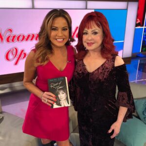 Naomi Judd Instagram - Robin Meade couldn’t have been more gracious and kind when we taped a segment that will air Monday at 8 AM on HLN Morning Express. She even opened up to me about her own anxiety and panic attacks.