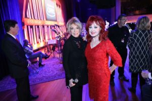 Naomi Judd Instagram - Wow – what an honor to be a Guest Announcer on the Grand Ole Opry over the weekend! It was so nice to see friends like Jeannie Seely, Jamey Johnson and so many more. And thanks to all the fans who came to our book signing. Saw lots of familiar faces!