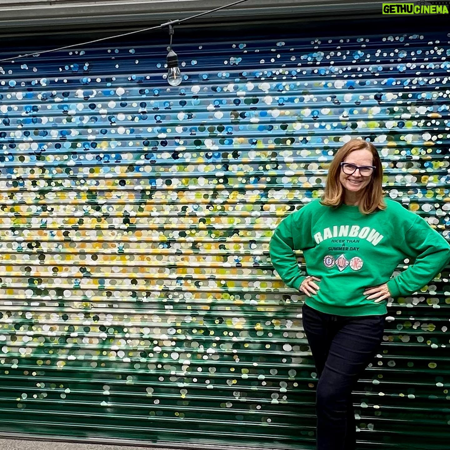 Naomi Simson - 91 Likes - Saturday. 💚 #mural @naomisimsonart