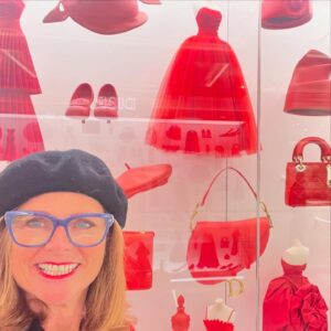 Naomi Simson Instagram - London looking wonderful. #tate #harrods #soho 😎