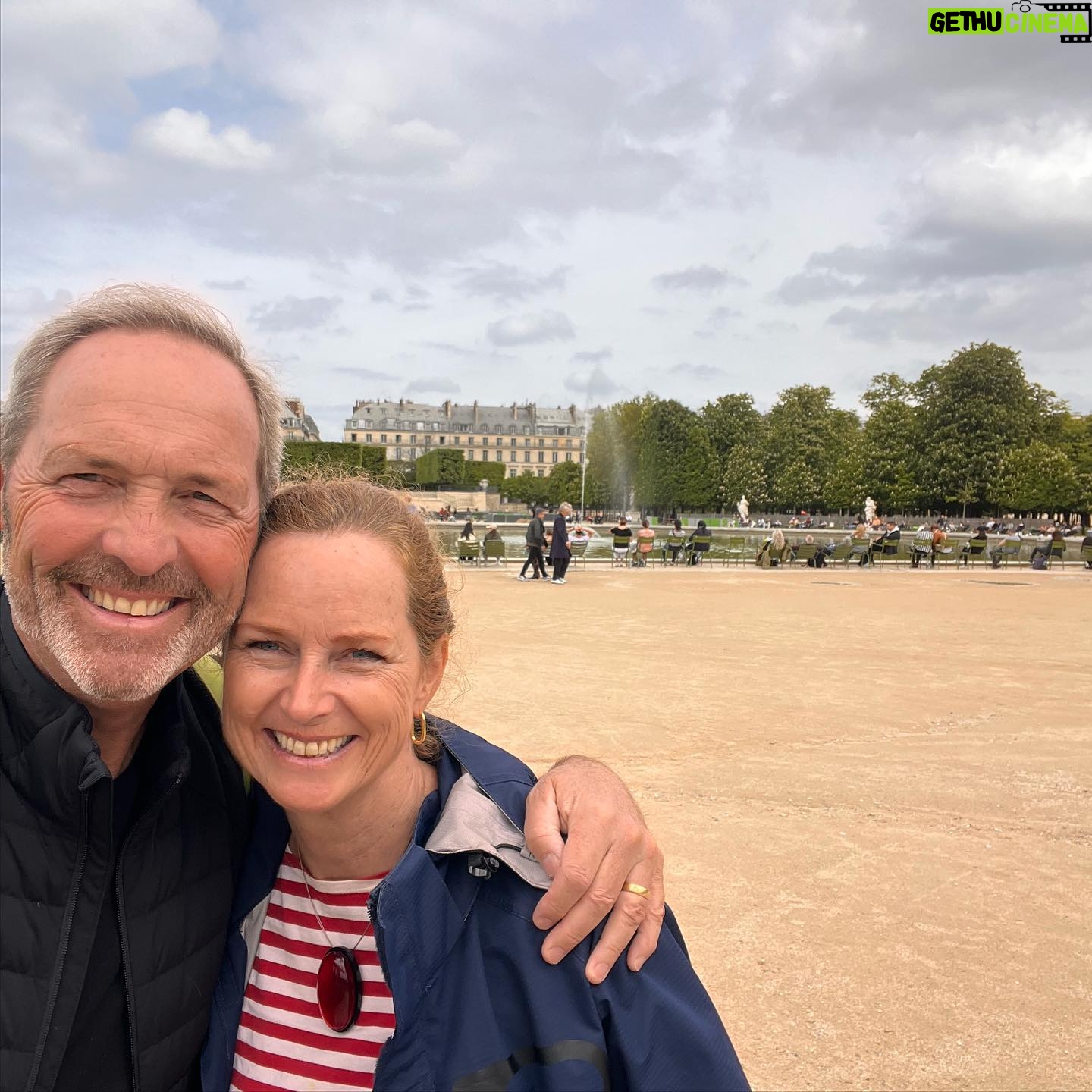 Naomi Simson - 114 Likes - A day of experiencing #paris by bike! 🇫🇷