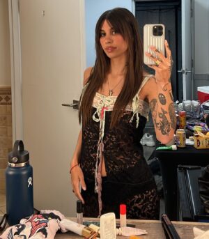 Naomi Wild Instagram - 