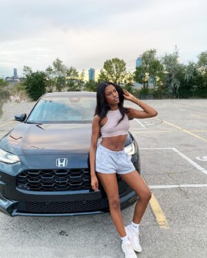 Naomy Instagram - Quick stop for a picture while I’m on the road with the all-new 2023 Honda HR-V ! Loving this car, and the sporty exterior deserved a moment 😍.

 @hondacanada #2023 #hrv #ad