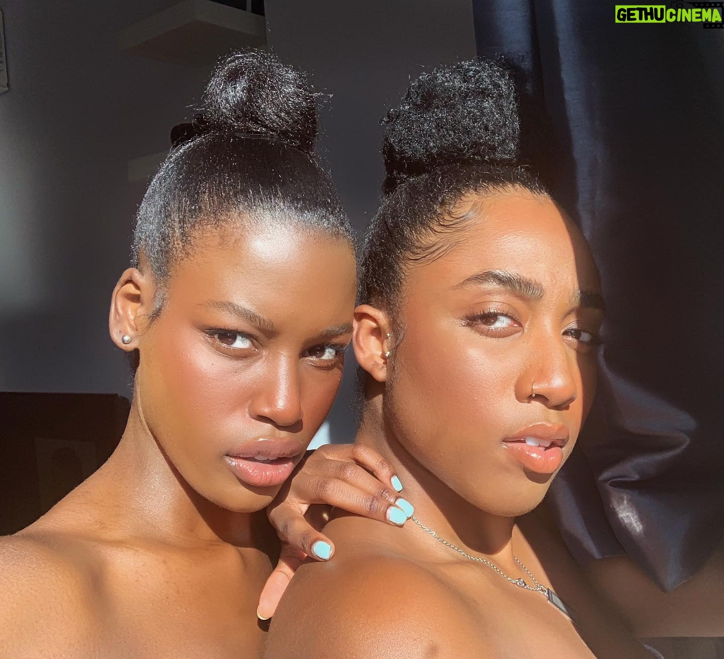 Naomy - 1.1K Likes - bad bad bad when you’re both combined - @champagnepapi