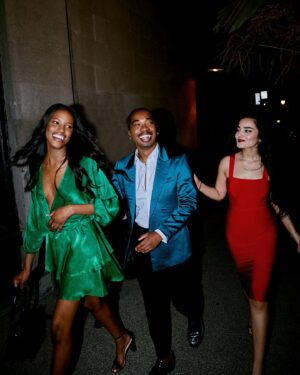 Naomy Instagram - I’m that girl. 
@dimante.club 

📷 : @sach.id_