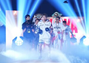 Naoya Inoue Instagram - 2023年度年間表彰で最優秀選手賞・KO賞・年間最高試合賞(フルトン戦)を受賞致しました。
ありがとうございます。

MVPは6年連続7度目という事でこれまで積み重ねてきた事の大きさを振り返ると、日頃から支えて下さっている大橋会長はじめスタッフの皆様、そして何よりいつも声援を送って下さるファンの皆様に改めて感謝の気持ちでいっぱいです。

今年も皆さんがワクワクする様な試合ができる様、歩みを進めていきます。

引き続き、応援宜しくお願い致します。

#井上尚弥