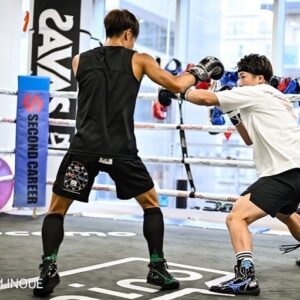 Naoya Inoue Instagram - そろそろ本格的にスパーリングも開始して12月に向けて整えますか！！

#👑👑👑👑