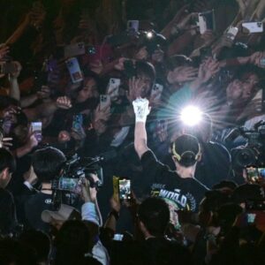 Naoya Inoue Instagram - リング誌のPFP1に返り咲きました👑
皆さんの応援のおかげです！！
いつも応援ありがとうございます
#pfp1