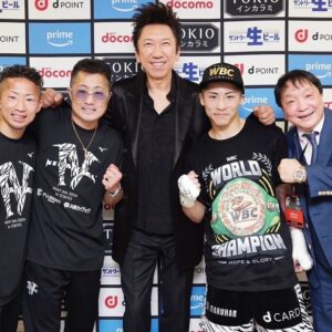 Naoya Inoue Instagram - 物凄い大きなパワーで背中を押して頂きました！！
ドネア2以来の生バトルオブモンスターは圧巻すぎた⚡️
布袋さん最大限のパワーをありがとうございました