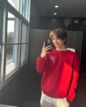 Napat Patcharachavalit Instagram - 🍎♥️🎈