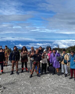 Nas-T Instagram - We survived Gunung Kinabalu ! it was the best and also the worst experience in my life hahah..we had to climb 6km up under bad weather..8 hours of climb with non stop heavy rain.Tempreture was 6c and all of our clothes and bags were soaked wet

But worth all the effort 🔥 Its a wrap for Legasi Wira Merah 👨‍🚒 #LegasiWiraMerah #BombaTheMovie