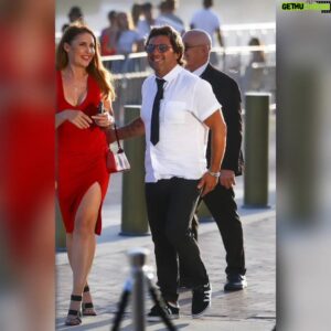 Nasser Sultan Instagram - Living the dream at the GQ Men of the Year awards. Bondi, you’re beautiful! 🏖️😎

📷@nath_atkins