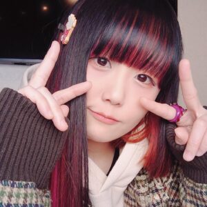Nasuo Instagram - ✌(´>ω<｀)✌