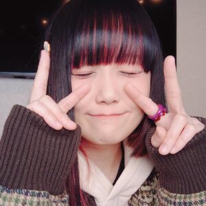 Nasuo Instagram - ✌(´>ω<｀)✌