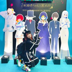 Nasuo Instagram - 【 重 大 発 表 】

なすお☆
🎉🎉 アニメ主題歌担当決定 🎉🎉

2024年4月7日放送開始のTVアニメ
「死神坊ちゃんと黒メイド（第3期）」の
OPを歌わせていただきます😭！！！

また坊ちゃんとアリスの世界に
関われることが本当に幸せです…
よろしくお願いします🎩

(3枚目は去年の🤍)