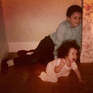 Natalie Gumede Instagram - Well I missed #nationalsiblingday and I’m still waiting for you to tell a joke as funny as this @tristangumede 💙💛💙#tbt #80skids