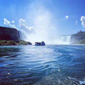 Natalie Gumede Instagram - When you forget to add your favourite shot of the day 🤦🏽‍♀️#niagarafalls #waterfall
