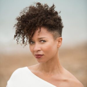Natalie Gumede Instagram - Well this is a story
All about how
My life got flipped
Turned upside down
And I’d like to take a minute
Just sit right there
I’ll tell you how a pandemic 
Made me go and chop my hair 😜
💇🏽‍♀️ @benjibrad
📸 @thequeenofbeing

Not my most authentic poem, but my most authentic self yet 💛

#bigchop #naturalhair #newbeginnings #brightonbeach #brighton #hove #actorheadshots #actorslife