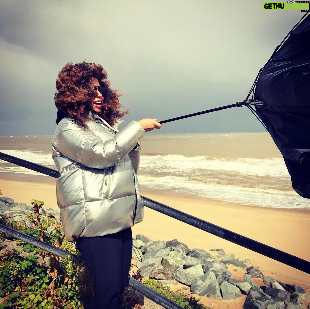 Natalie Gumede - 862 Likes - ‘Life isn’t about waiting for the storm to pass, it’s about loving the hair that won’t tame’ #bankholidayweekend #bighairdontcare #bighair #norfolk #california #afro #bankholiday #britishweather #blackhair #curlyhair #curlygirl #mixedhairproblems #mixedrace #mixedhair