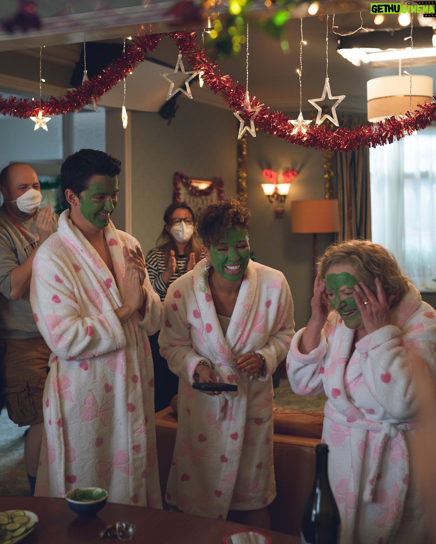 Natalie Gumede - 875 Likes - Merry Christmas Everyone! Hope you’ve all had the kind of day that suits you 🥳here’s some BTS shots of #yourchristmasormine
1. Dressing gown gang (with fans for me and @theangelagriffin because - fleecy dressing gowns in July🥵)
2. Kaye’s boots that you never saw in shot but I LIVED for
3. Nails that I thought looked good that long when I went to the salon but I couldn’t do DAMN THING WITH (I’m not a nails person)
4. UK JULY SNOW! 🤩
5. End of shoot applause for the incredible #JuneWatson
6. Fabulous makeup and hair designer @emilybilverstone1 making me pretty
7. Bonus shot of the ice cream van in my stories😜
@primevideouk