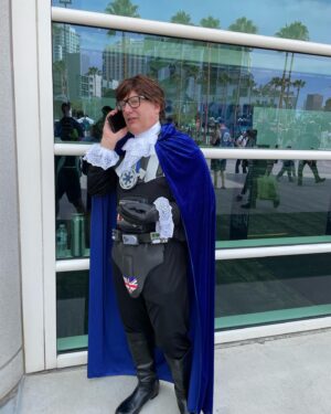 Natalie Holt Instagram - Comic con was a mad experience.. some costume highlights 🔥