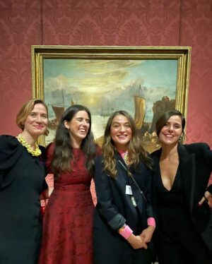 Natalie Holt Instagram - The Academy new members evening with the giant gold statues in the National Gallery.
So fun to celebrate with the generous spirit and composer friend who put me up for it; Gary Yershon and old and new pals @longstream @chrisbenstead @ulapontikos @fran_mottola @serenaarmitaggio ⭐️ thanks to @erdem for the divine dress!