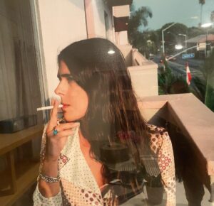 Natalie Holt Instagram - This is not me. This is a picture I just saw in a random LA house.