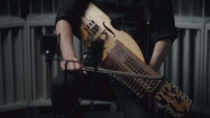 Natalie Holt Instagram - New season 2 #Loki theme ‘Burden of Wisdom’ solos from @erikrydvall on his haunting Nyckelharpa. 
Big love to all my colleagues and friends who helped build the musical colours of #Loki’s score. Features from all coming over the next few weeks… 🙏🏻