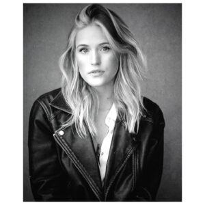 Natalie McQueen Instagram - Kelly Bundy or Natalie McQueen 

📷 @andybrown.photography