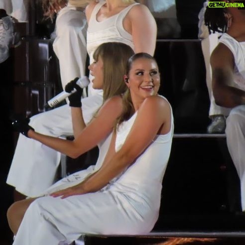 Natalie Peterson - 21.5K Likes - SO LONG LONDON… until August 😏
WEMBLEY 🤯 90,000 of you 3 nights in a row! Still processing how incredible these shows were 🥹 Thank you for all of your love and support! See you again soon 🤍
#wembley #london #england #unitedkingdom #erastourlondon #tstheerastour #erastourdancers