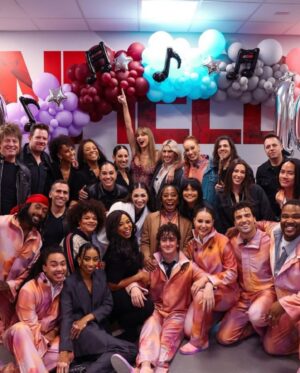 Natalie Peterson Instagram - Liverpool! We celebrated 💯 shows with you and you did not disappoint ❤️ Thank you for the abundance of support and energy! So grateful to do what I love surrounded by the best people ever! Love this crew with my whole heart 🤍

#erastourliverpool #liverpool #england #unitedkingdom #erastourdancers #tstheerastour